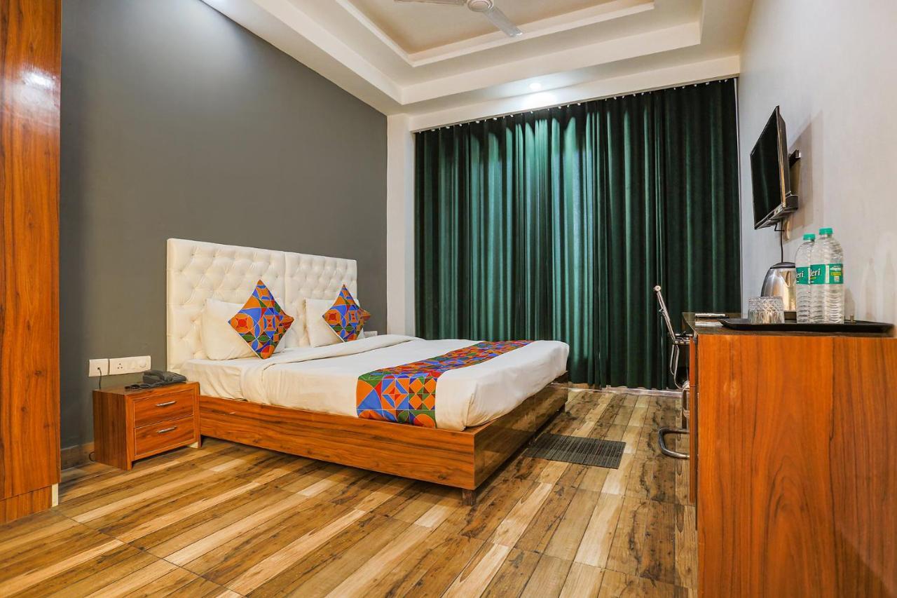 Fabhotel Skylight Inn Near Medanta Hospital Gurgaon Luaran gambar