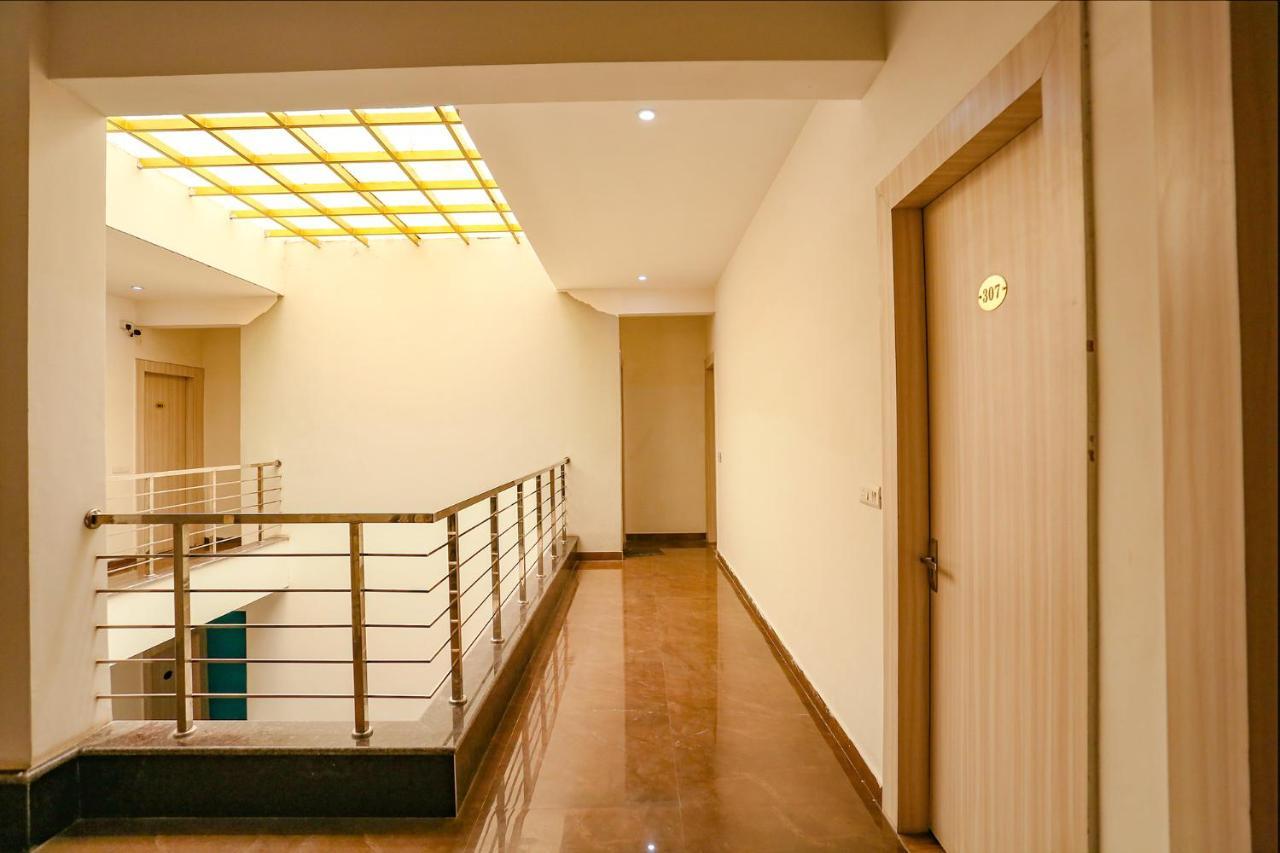 Fabhotel Skylight Inn Near Medanta Hospital Gurgaon Luaran gambar